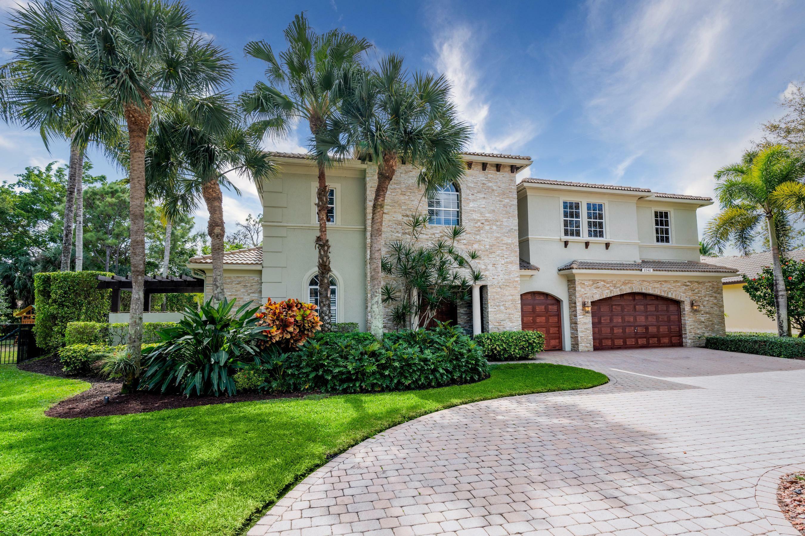 Property Photo:  8948 Pinebrook Court  FL 33067 