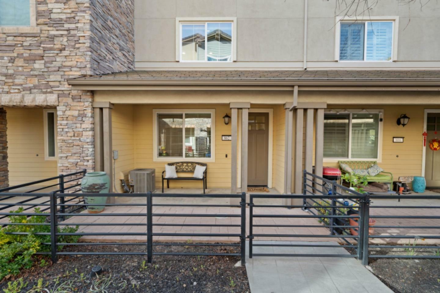 Property Photo:  862 White Moonstone Loop  CA 95123 