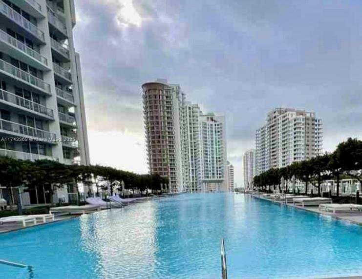 Property Photo:  475 Brickell Ave 4107  FL 33131 