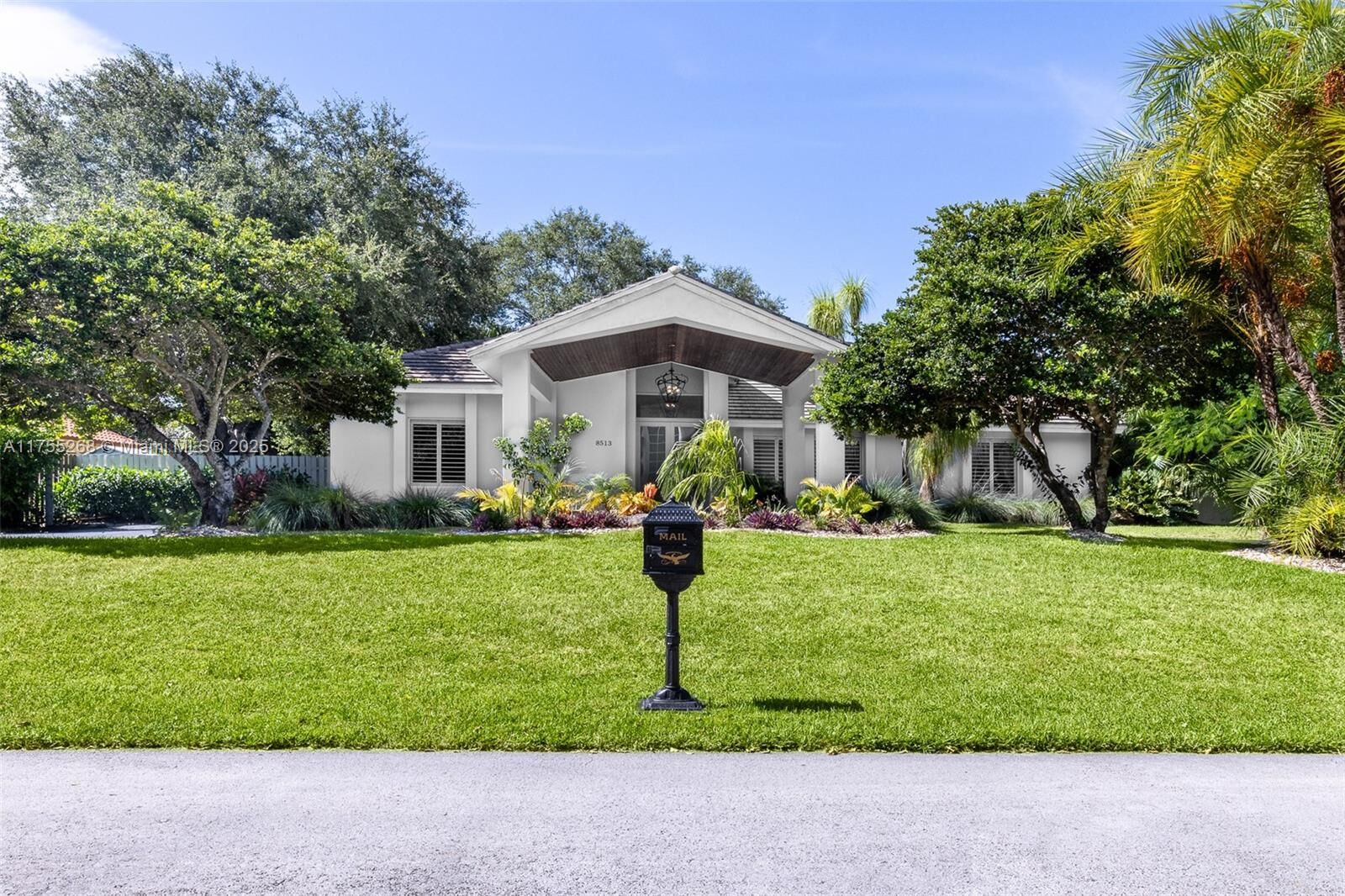 Property Photo: 8513 SW 169 Ter FL 33157