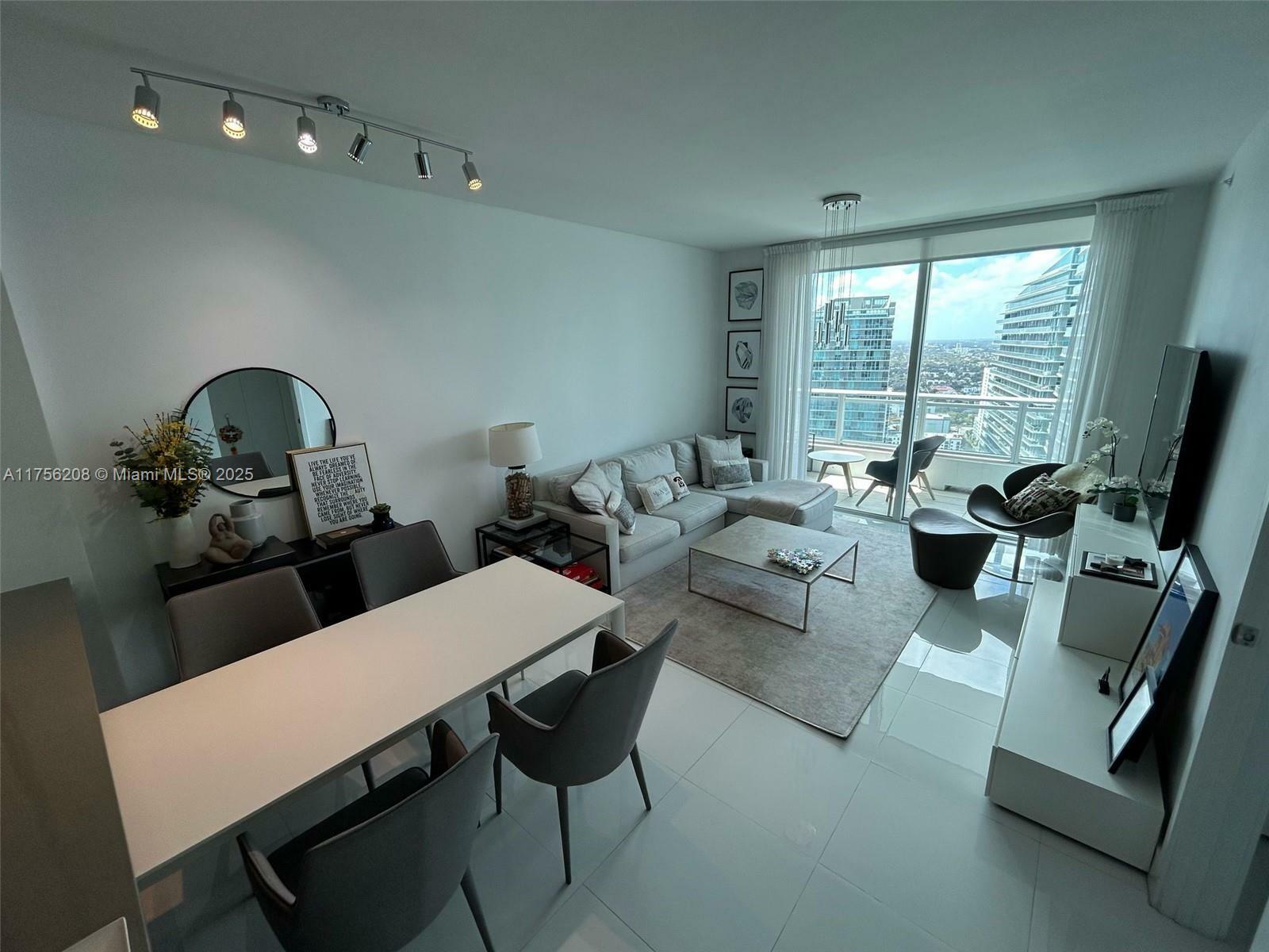 Property Photo:  1080 Brickell Ave 3507  FL 33131 