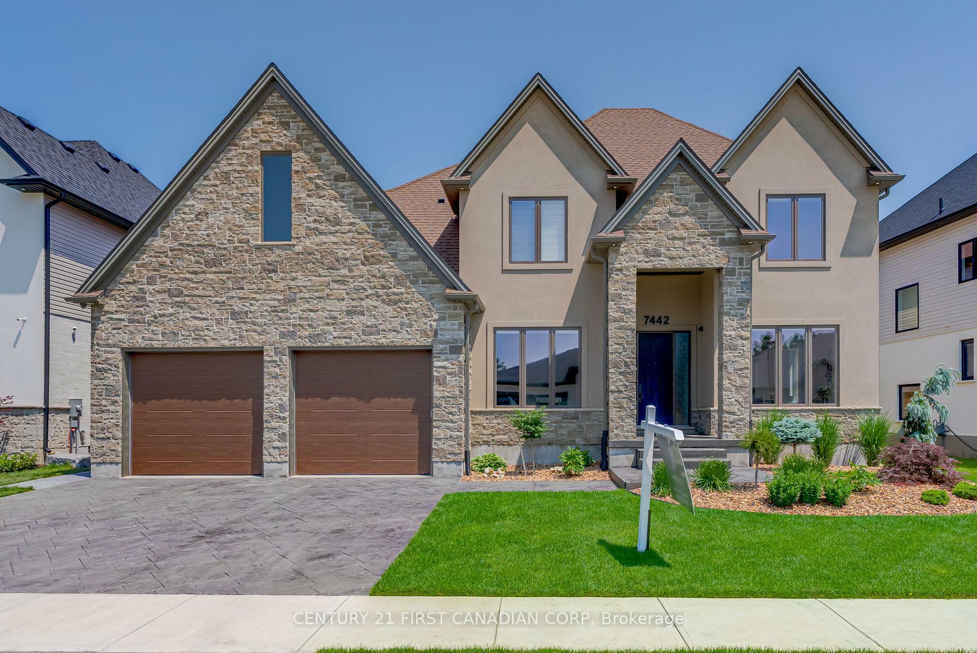 Property Photo: 7442 Silver Creek Crescent ON N6P 0G6