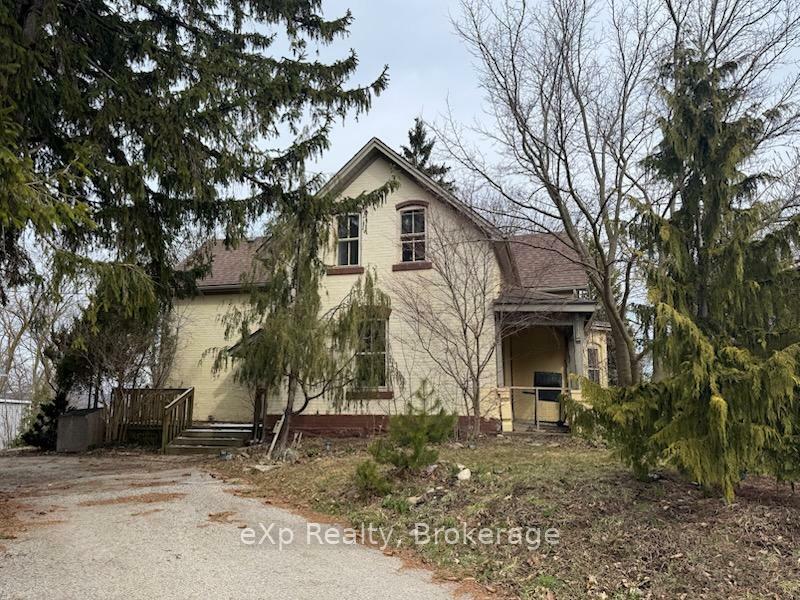 Property Photo: 960 9th Avenue E ON N4K 3E7