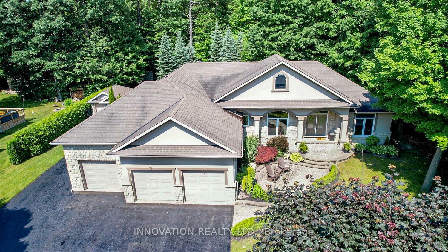 Photo de la propriété: 28 Laddie Lane ON L9X 0C3