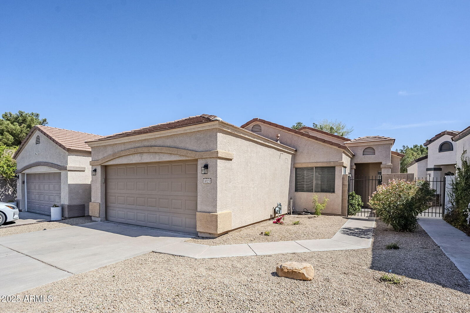 Property Photo:  7027 S 32nd Place  AZ 85042 