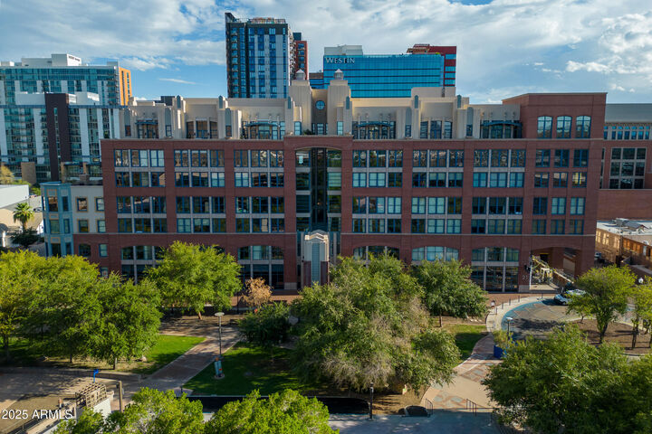 Property Photo: 21 E 6th Street 412 AZ 85281