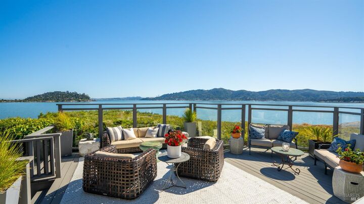 Property Photo: 660 Tiburon Boulevard CA 94920