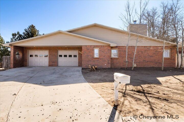 5301 Gateway Dr  Cheyenne WY 82009 photo