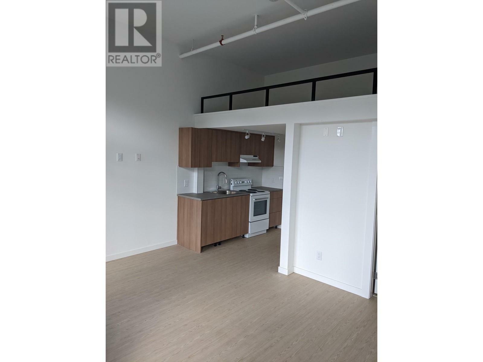 Property Photo:  39771 Government Road 101  BC V8B 0G3 