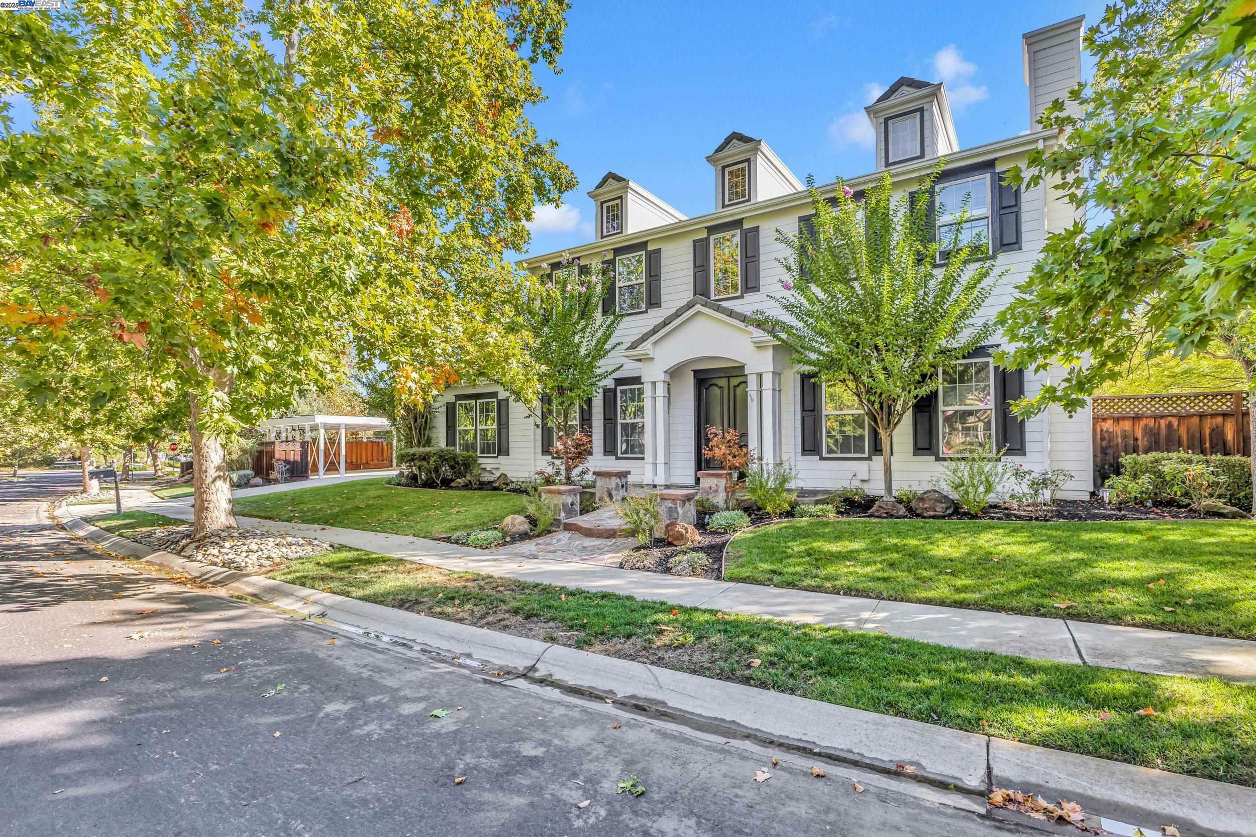 5708 Hidden Creek Ct  Pleasanton CA 94566 photo