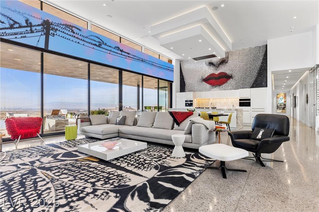 Property Photo: 11 Cloud Chaser Boulevard NV 89012