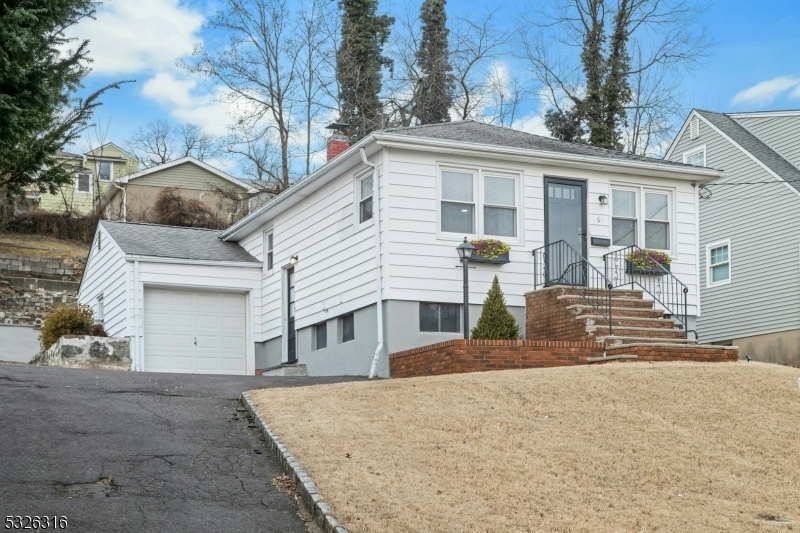 6 Huntley Rd  Summit City NJ 07901 photo