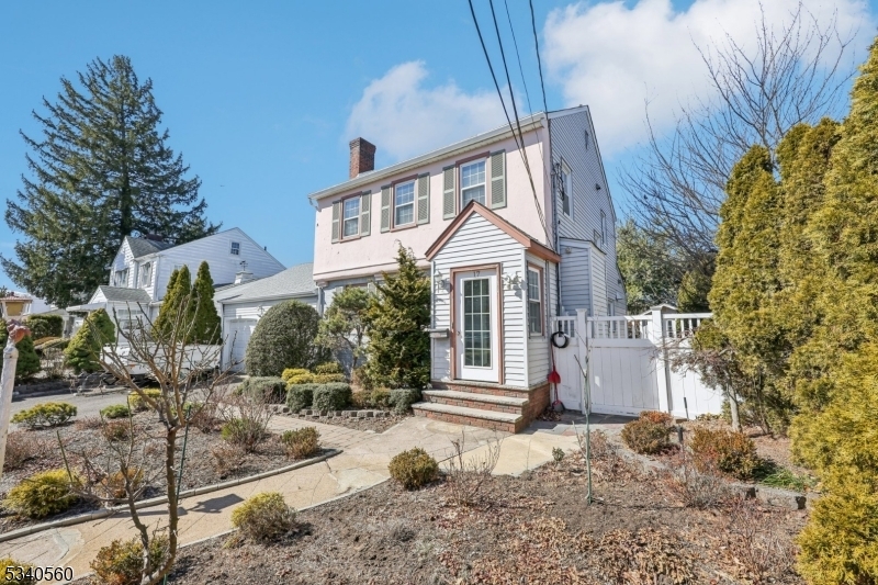 Property Photo:  17 Bennett Ave  NJ 07662 