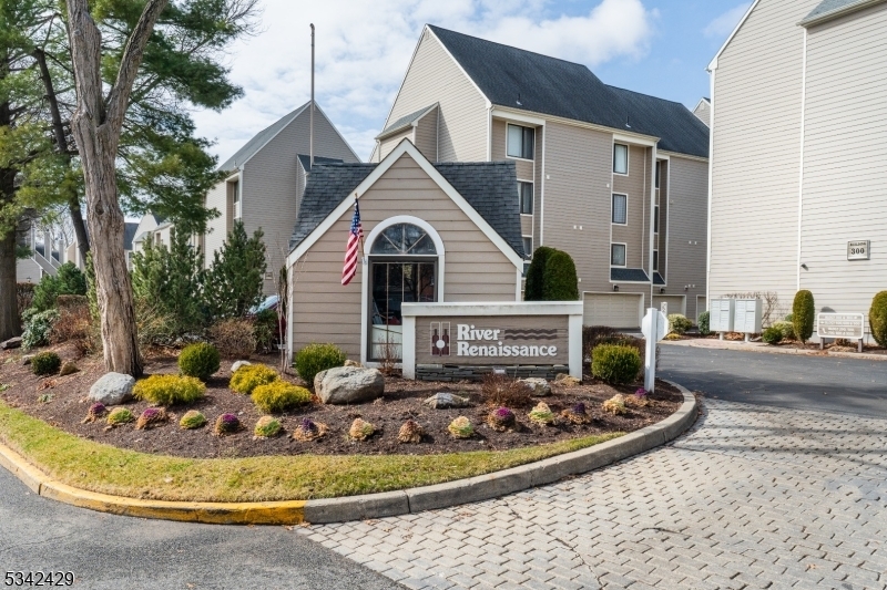 104 River Renaissance A4  East Rutherford Boro NJ 07073 photo