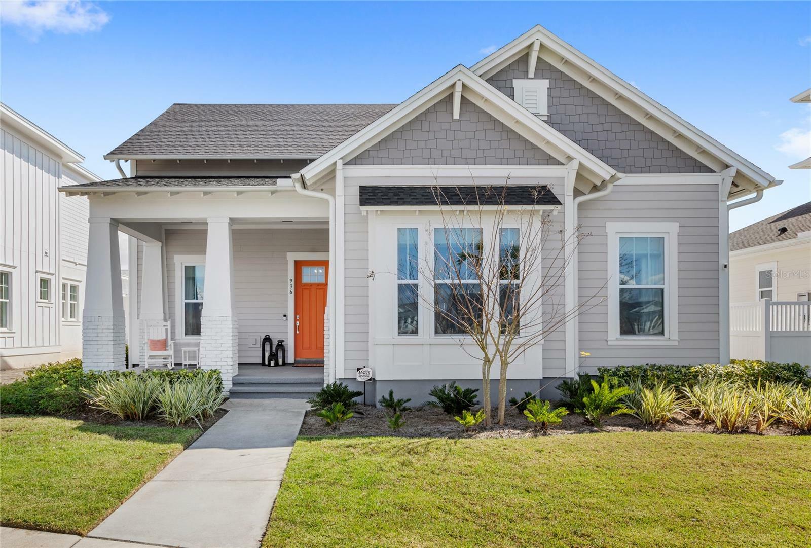Property Photo: 936 Allendale Lane FL 34787