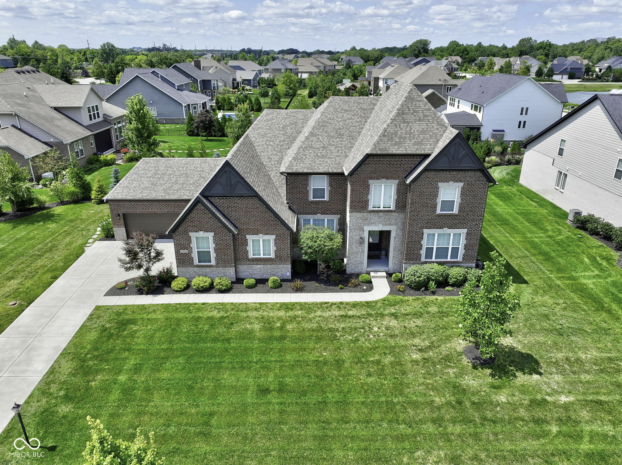 Property Photo: 15694 Provincial Lane IN 46040