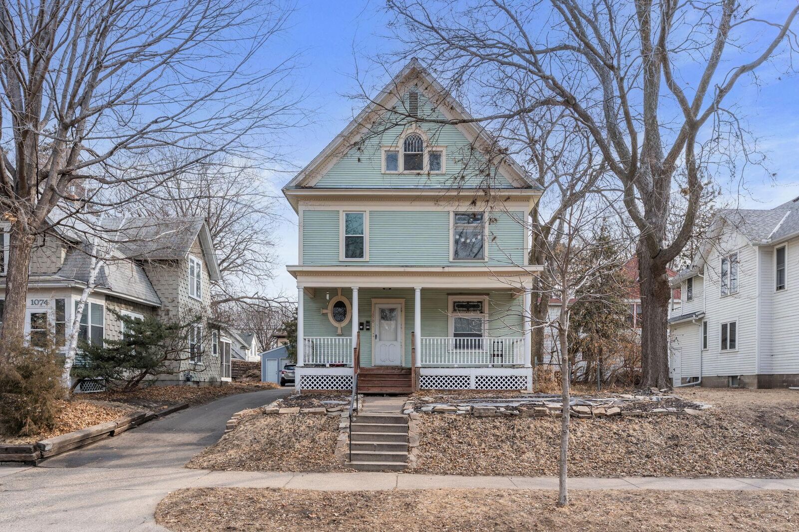 Property Photo: 1068 13th Avenue SE MN 55414