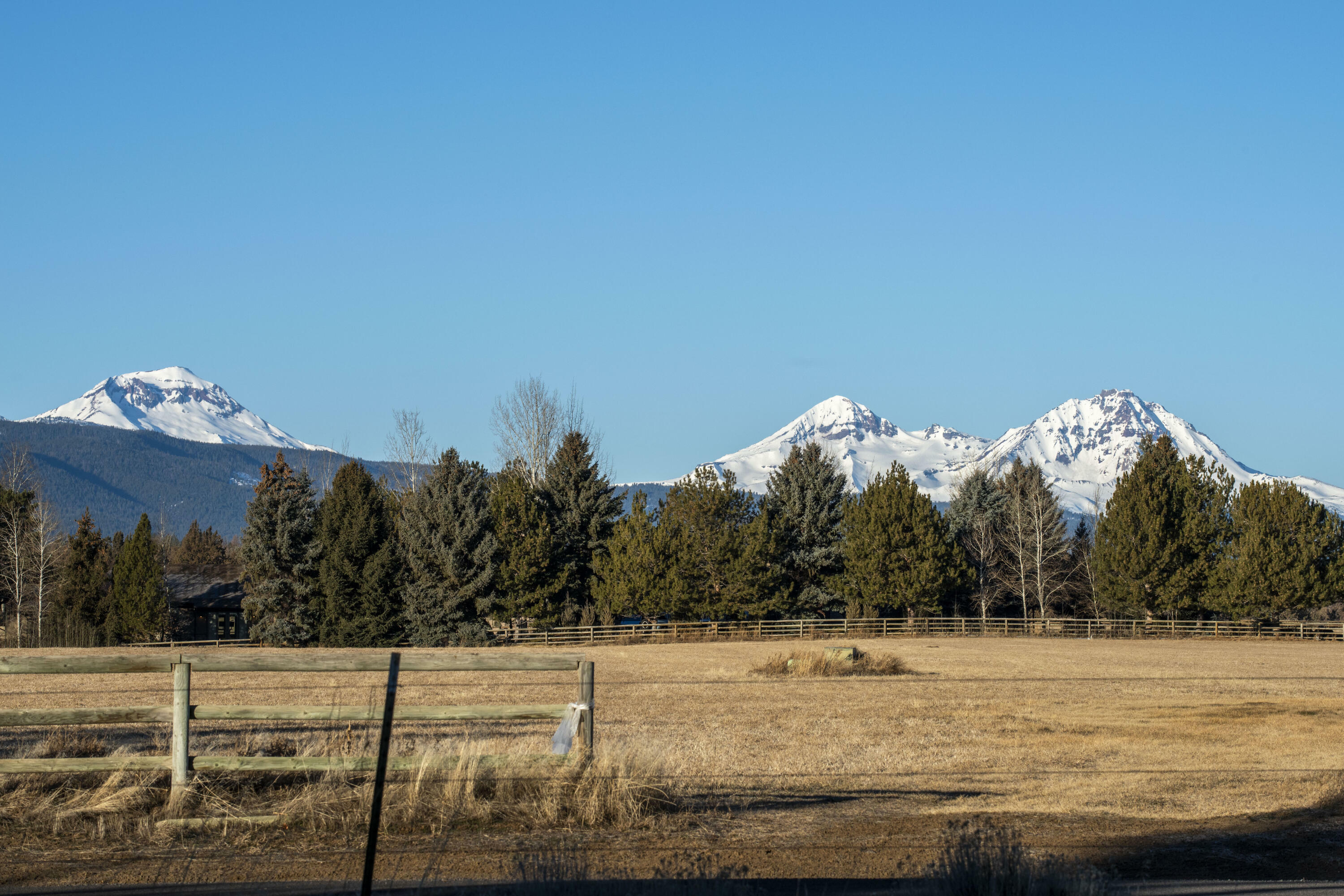 Property Photo: 64079 Tumalo Rim Drive OR 97703