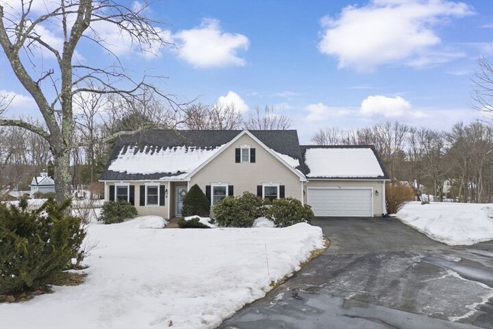 Property Photo:  4 Juniper Wood Dr  MA 01832 