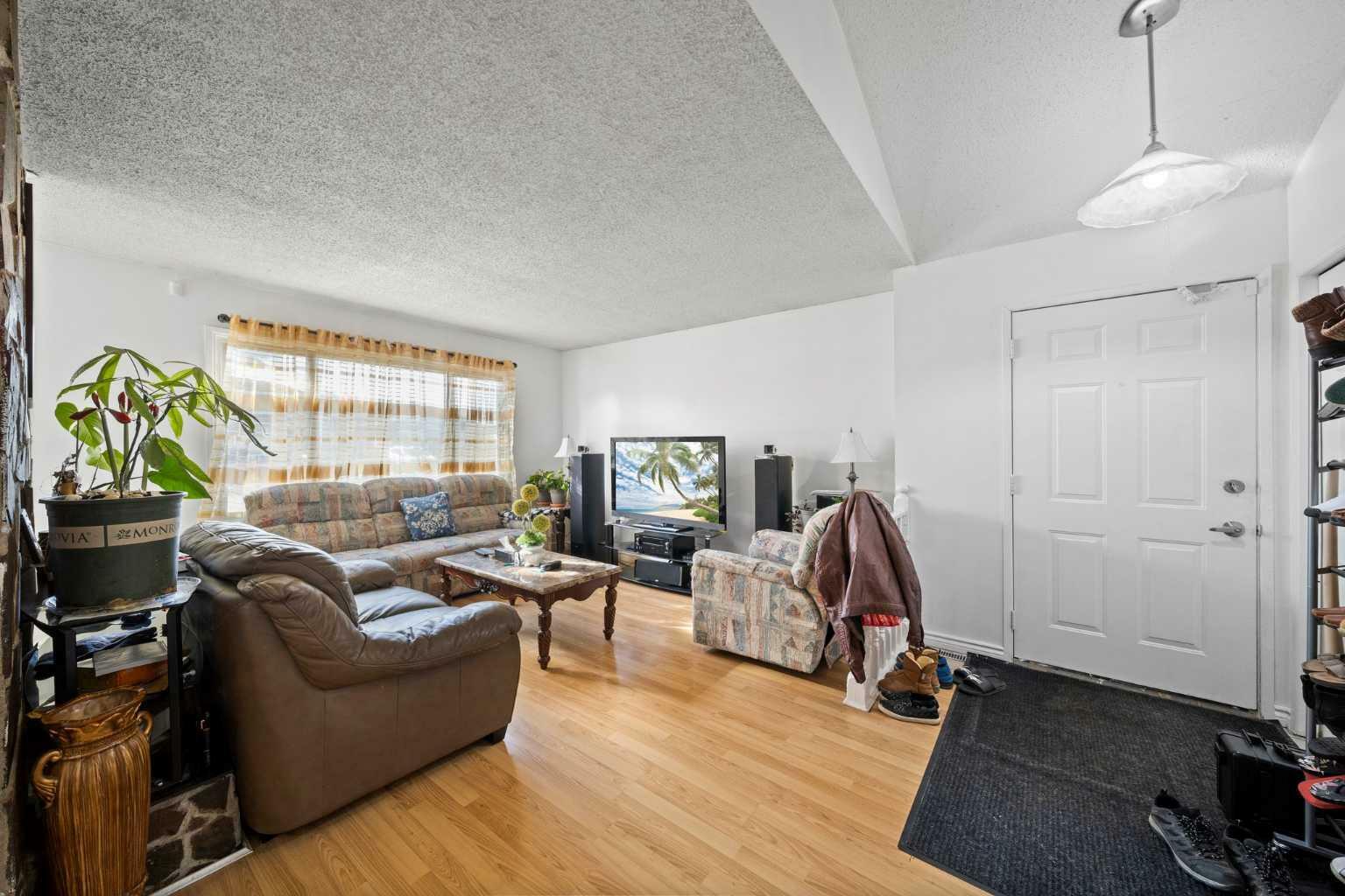 Property Photo:  34 Grimson Street  AB T4P 2N9 