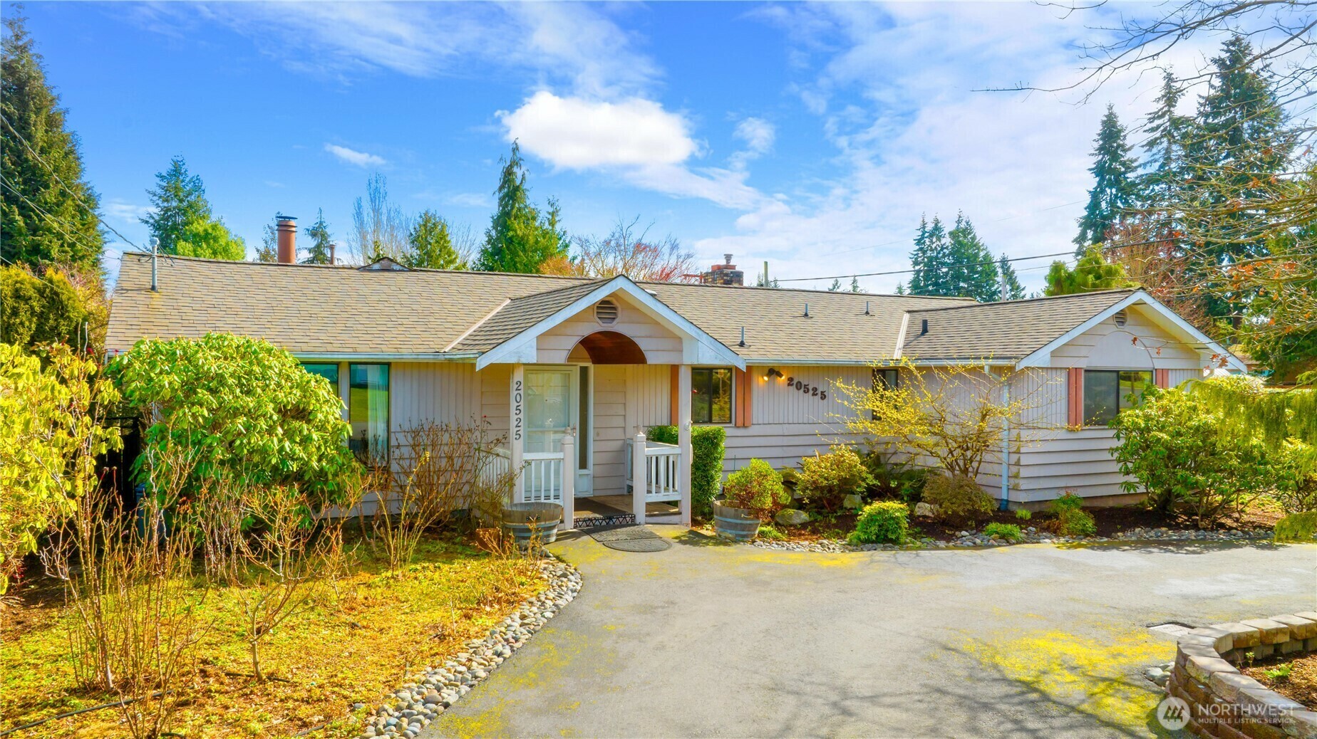 20525  81st Avenue W  Edmonds WA 98026 photo