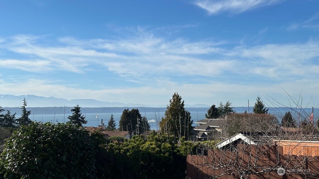 Property Photo: 21804 98th Avenue W WA 98020