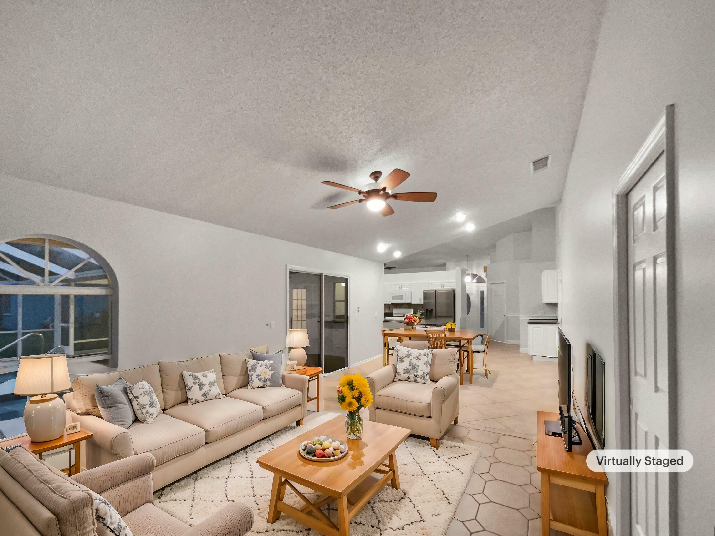 Property Photo: 452 SE Evans Avenue FL 34984