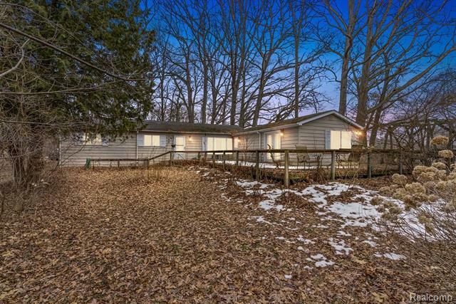 Property Photo: 13245 N Holly Road MI 48442
