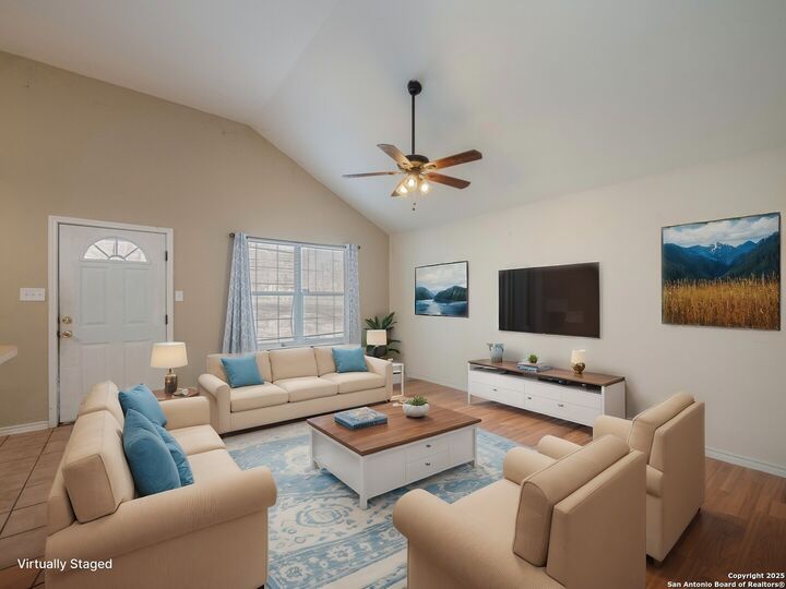 Property Photo: 24102 Hackberry Loop TX 78264