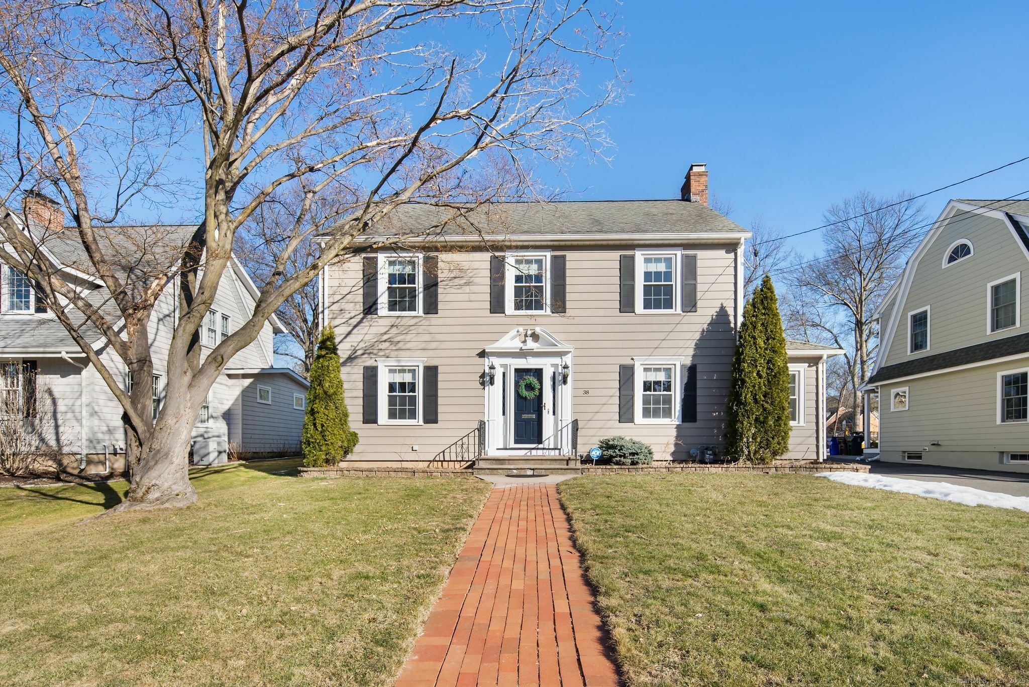 Property Photo:  38 Foxcroft Road  CT 06119 