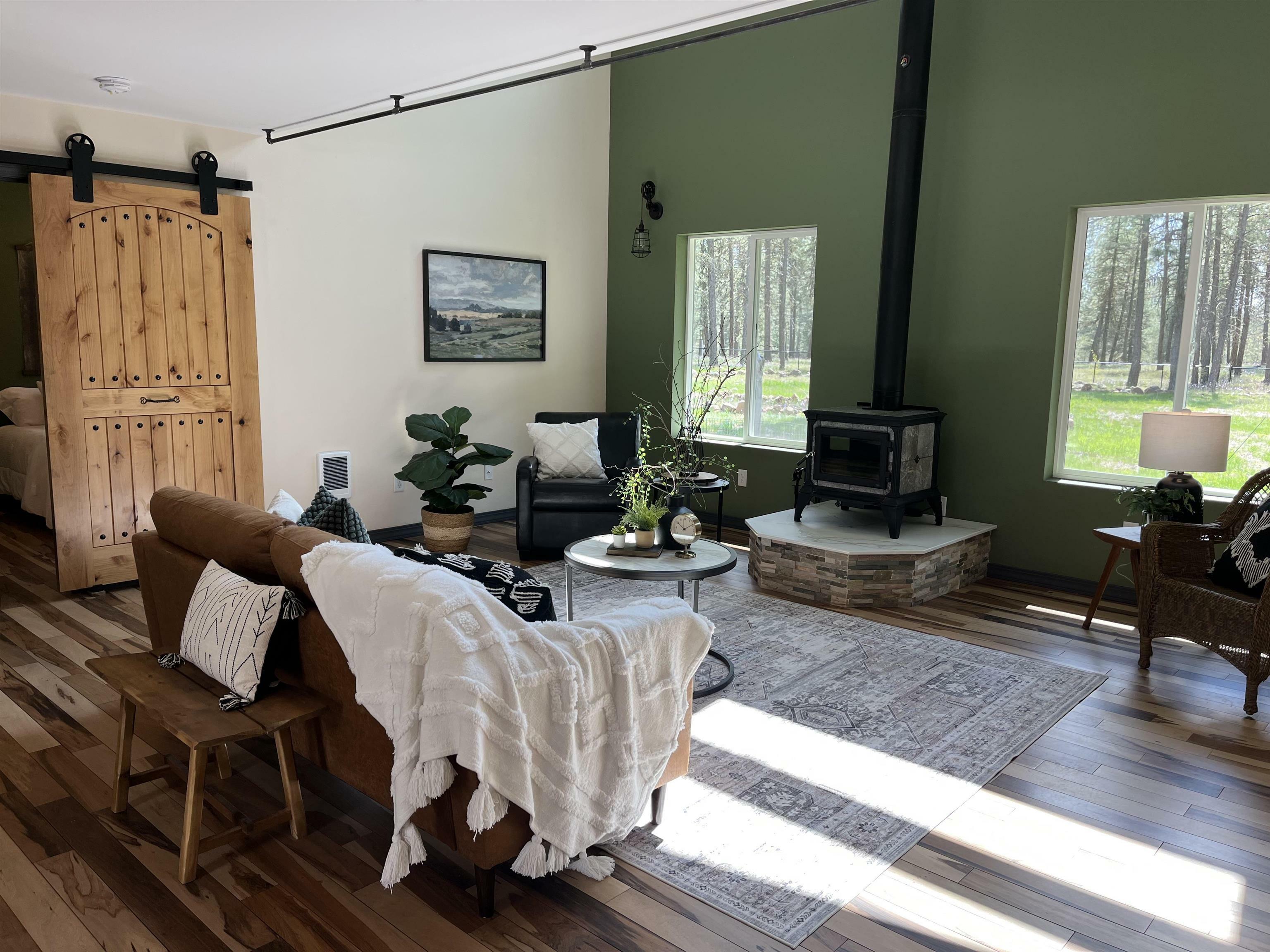 Property Photo: 22410 S Ritchey Rd WA 99004