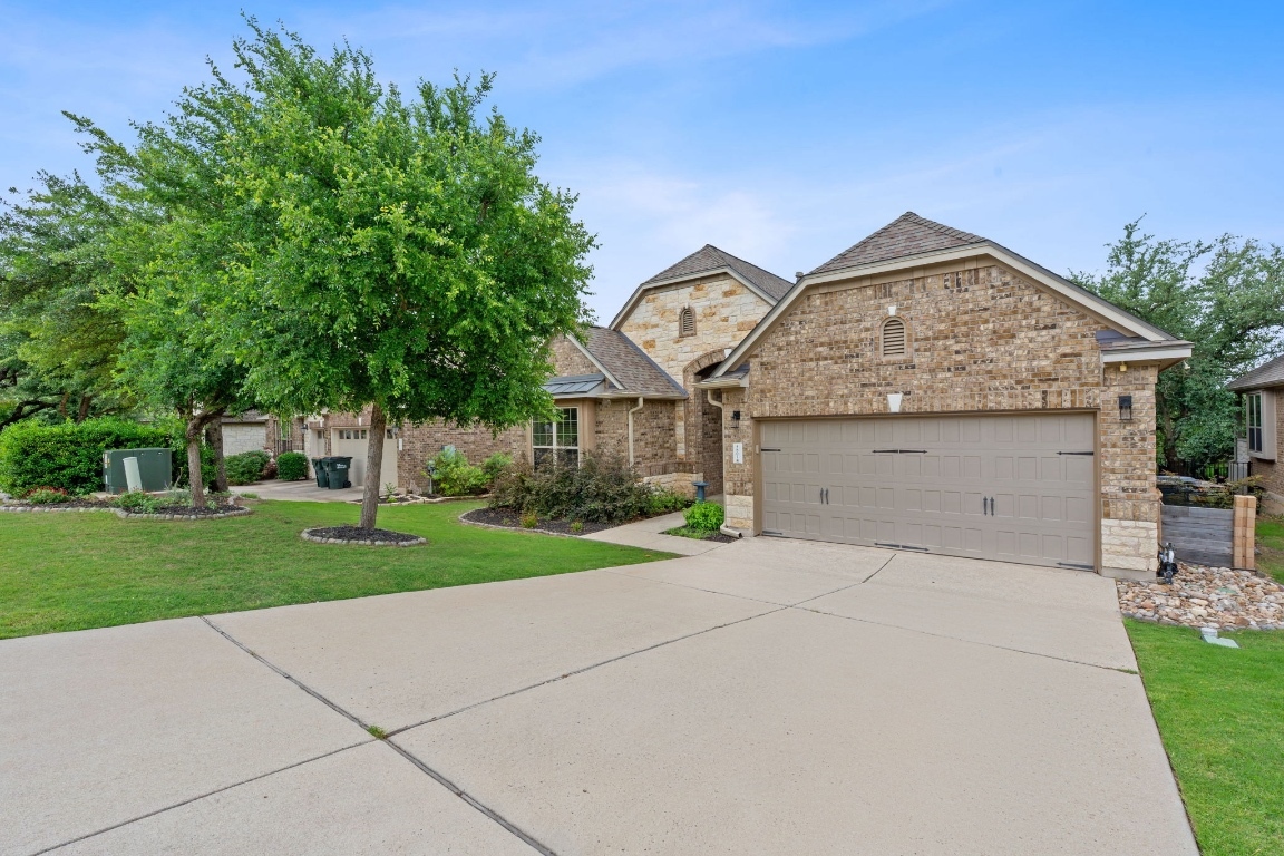Property Photo: 4801 Pyrenees Pass TX 78738