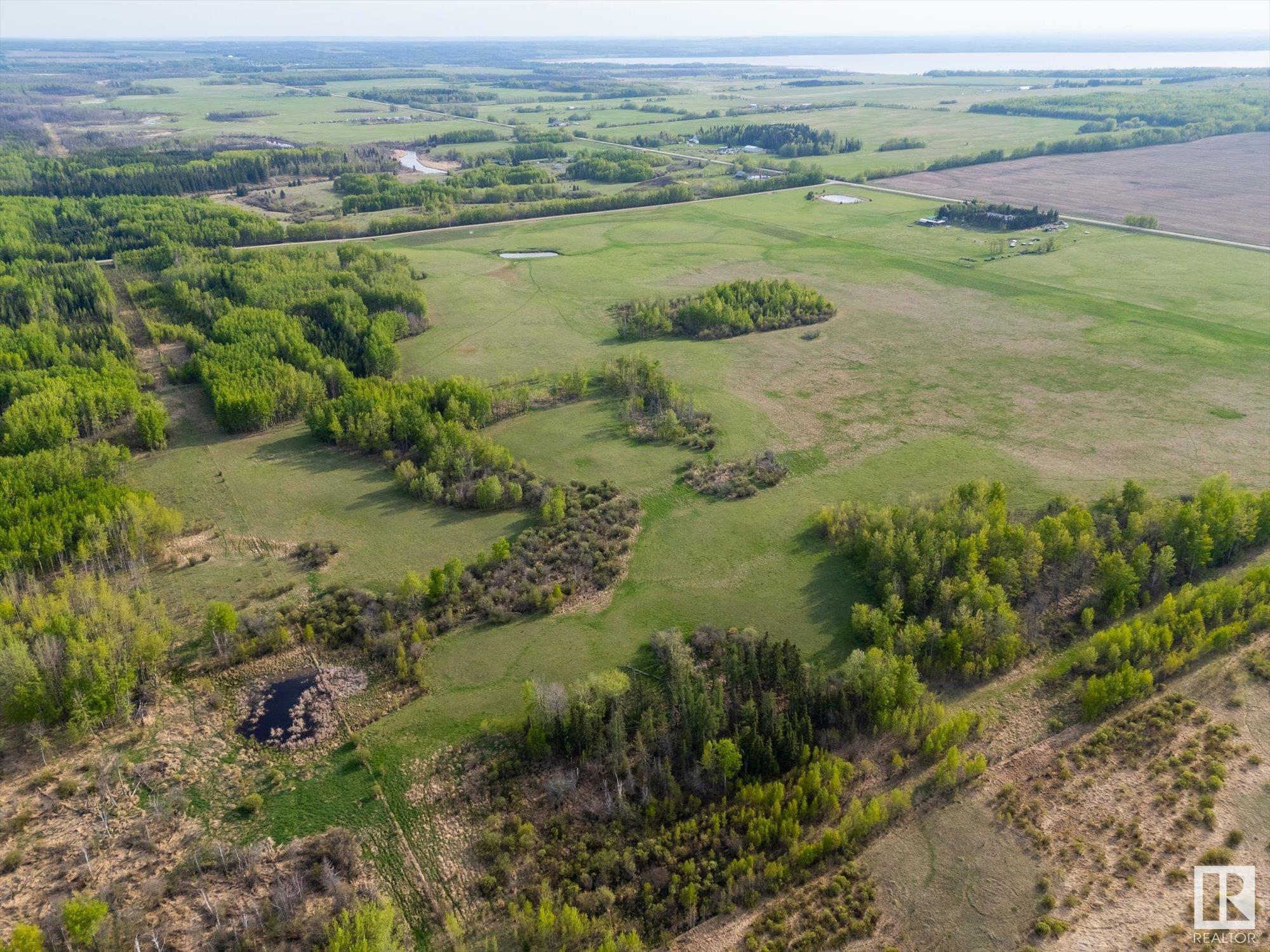 Property Photo:  Rrd 92 Twp 542A  AB T0E 2M0 