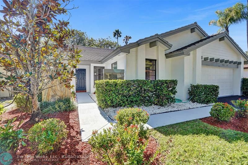 2183 Montpeliar  Weston FL 33326 photo