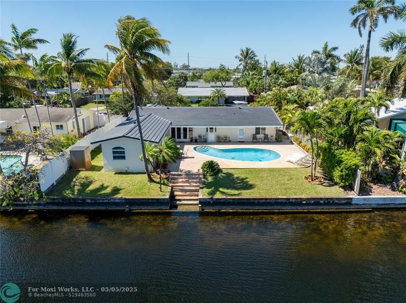 Property Photo: 4800 NE 13th Ter FL 33334