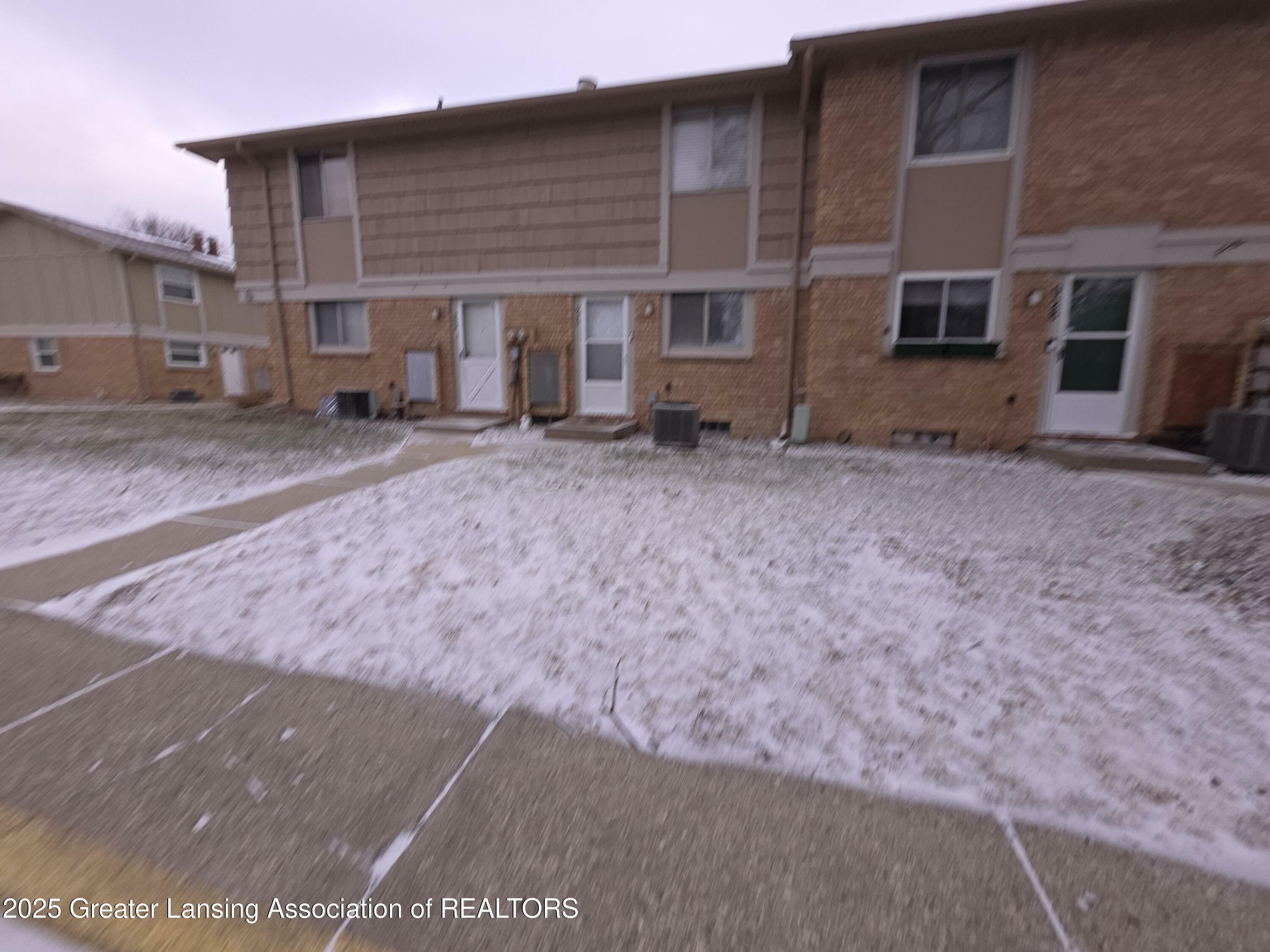 928 Trafalger Lane  East Lansing MI 48823 photo