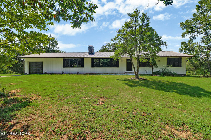 212 Copenhaver Rd Rd  Lenoir City TN 37771 photo