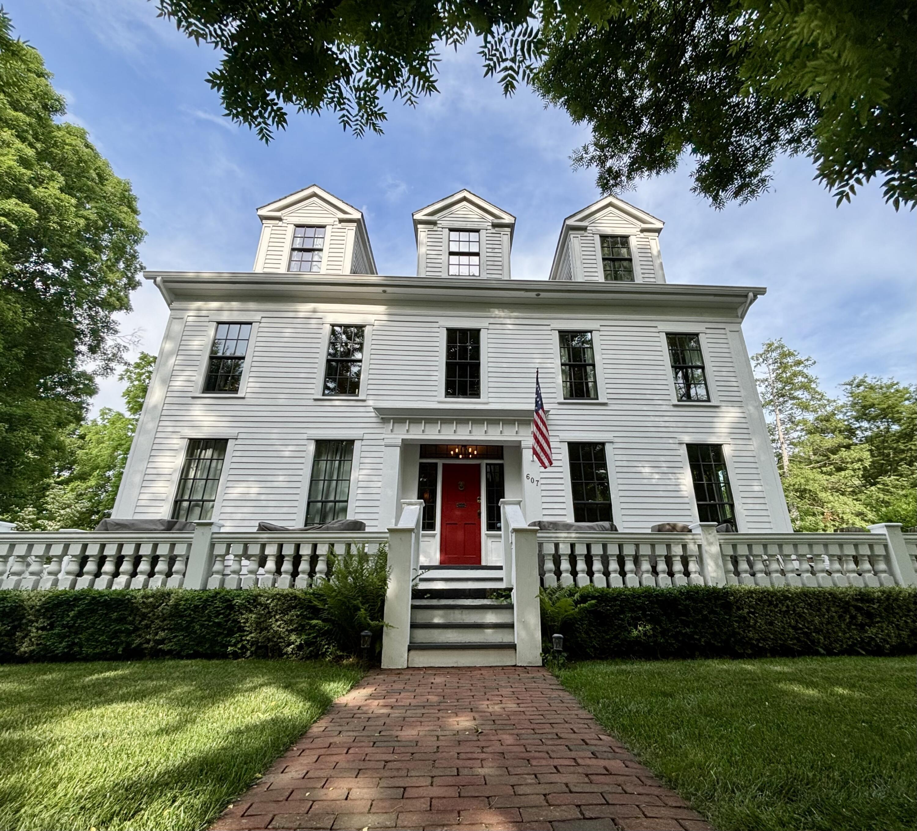 607 Butler Street  Saugatuck MI 49453 photo