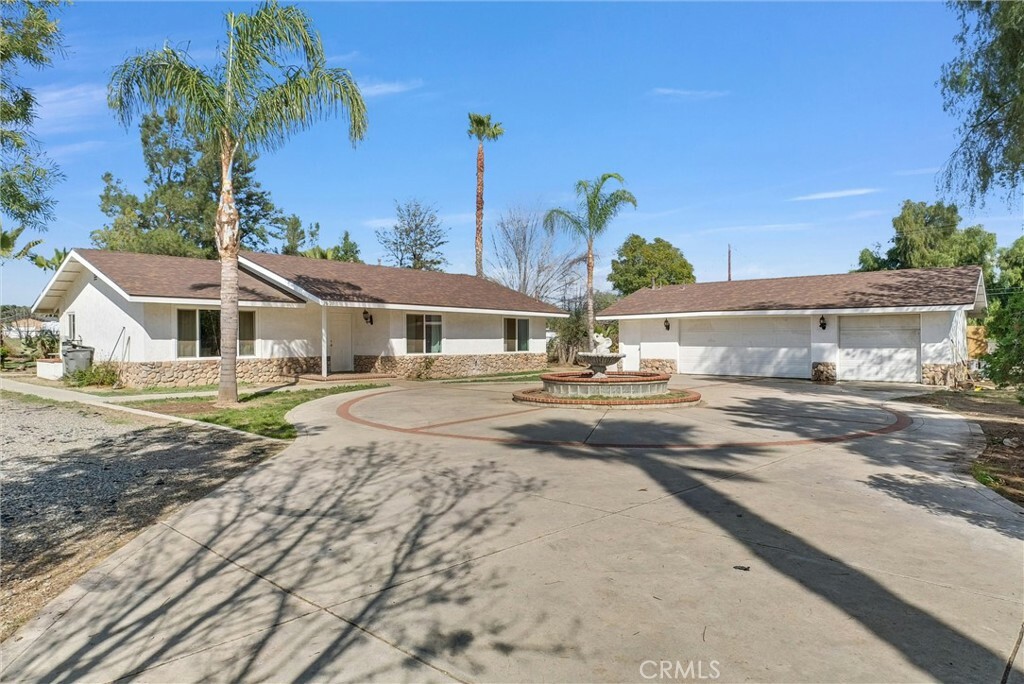 Property Photo: 28720 Alessandro Boulevard CA 92555