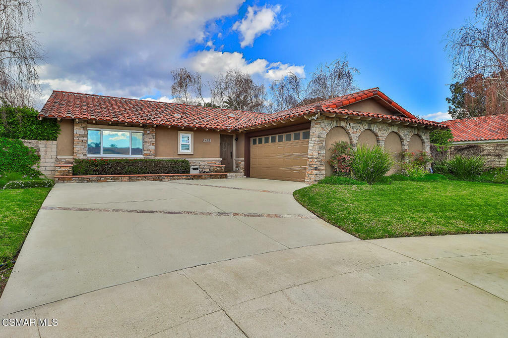 Property Photo: 3281 Garnet Place CA 93063