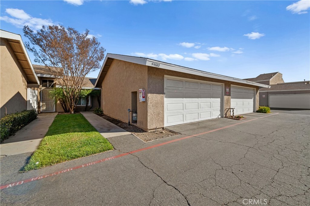 Property Photo:  44680 La Paz Road  CA 92592 