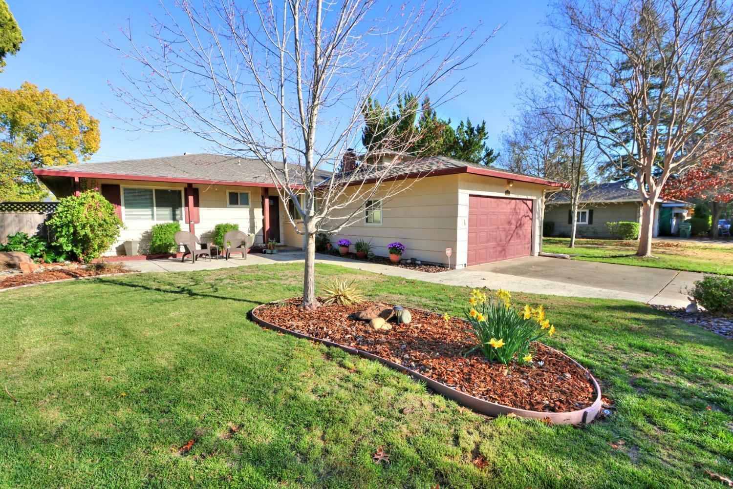 Property Photo:  2553 Borica Way  CA 95821 