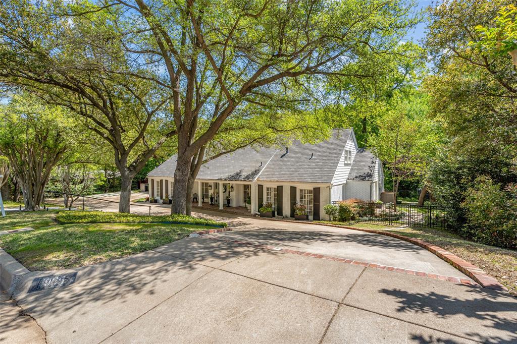 1905 Indian Creek Drive  Westover Hills TX 76107 photo