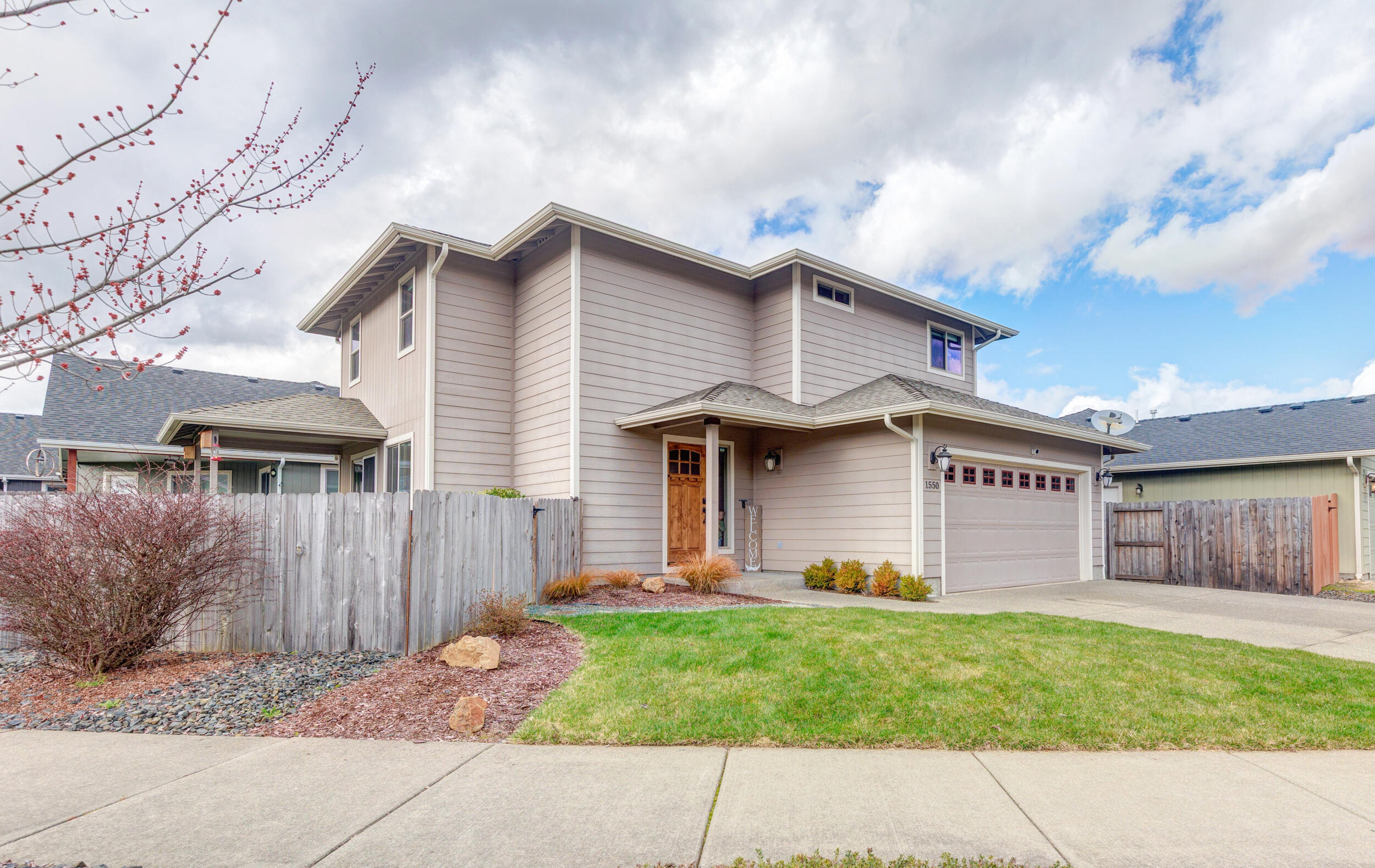 Property Photo: 1550 Kokanee Lane OR 97527