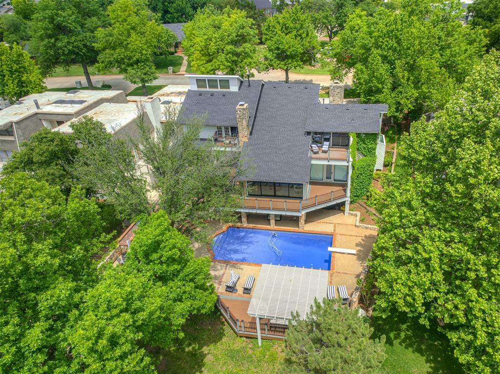 Property Photo: 3108 Brush Creek Road OK 73120