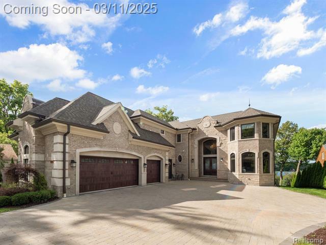 5820 Lakeview Avenue  Orchard Lake Village MI 48323 photo