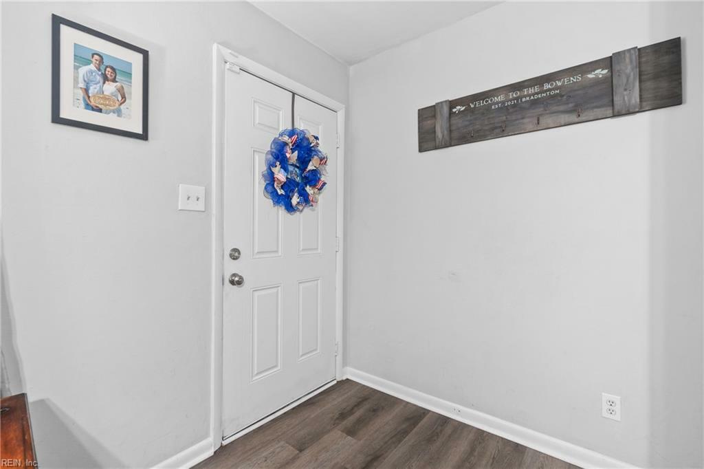 Property Photo: 3965 Old Farm Rd VA 23703