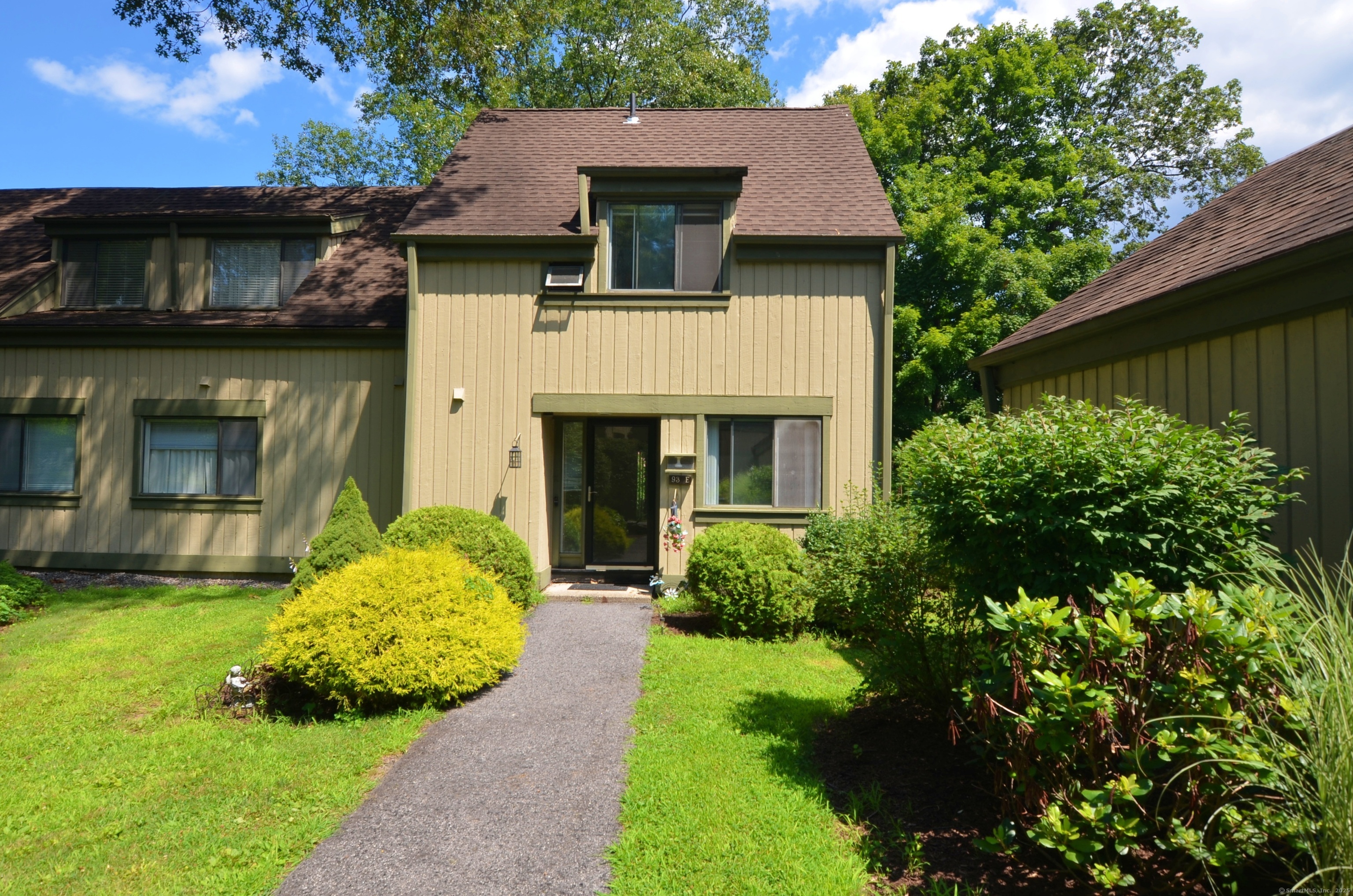Property Photo: 93 Heritage Village CT 06488
