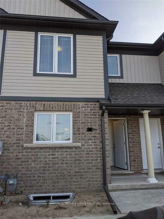 7768 Ascot Circle 75  Niagara Falls ON L2H 3P9 photo