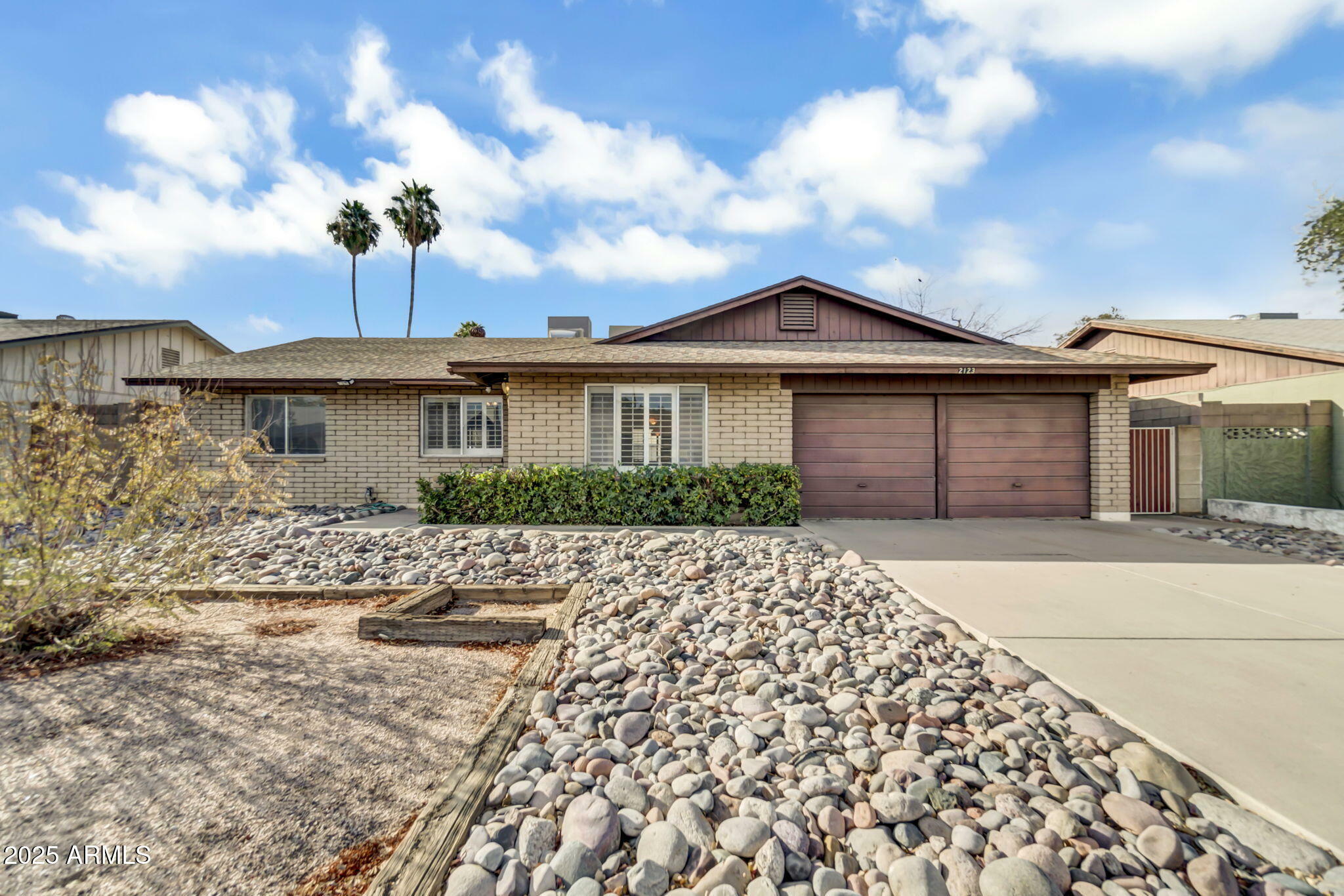 Property Photo:  2123 E Radcliffe Drive  AZ 85283 